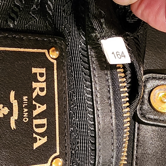 Prada BR4411 Black Soft Calf Leather Brass Trim Shoulderbag Cards & Duster Bag - Picture 13 of 16